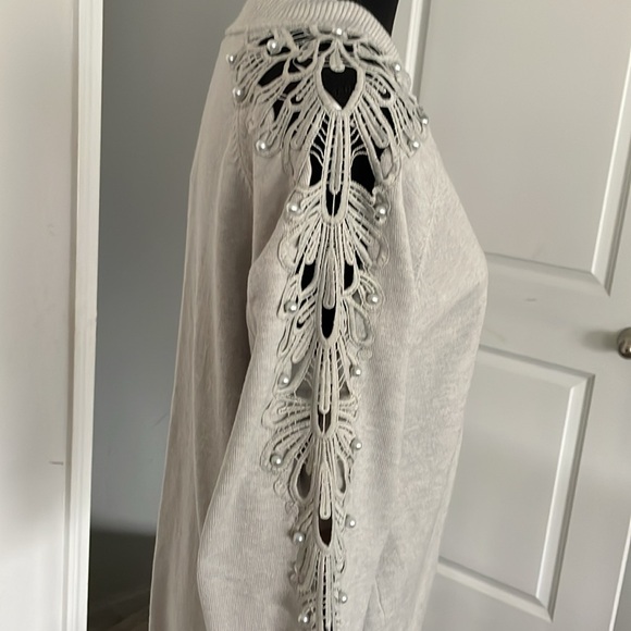 Ember Cardigan Sweater Women Size L Gray Lace Beads Embellished Open Front NWT - Picture 3 of 14
